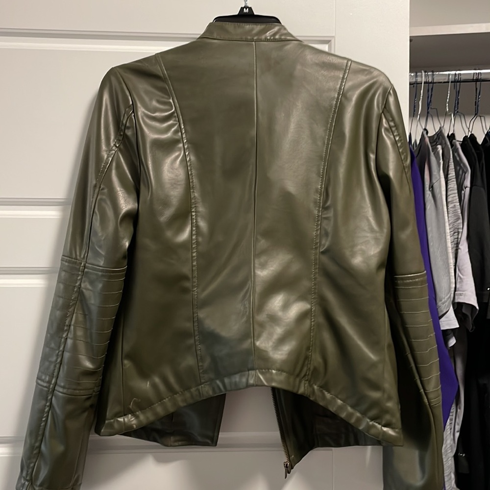 Leather jacket - Picture 7 of 7